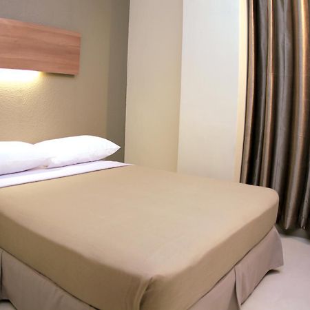 The Center Suites Cebu Εξωτερικό φωτογραφία