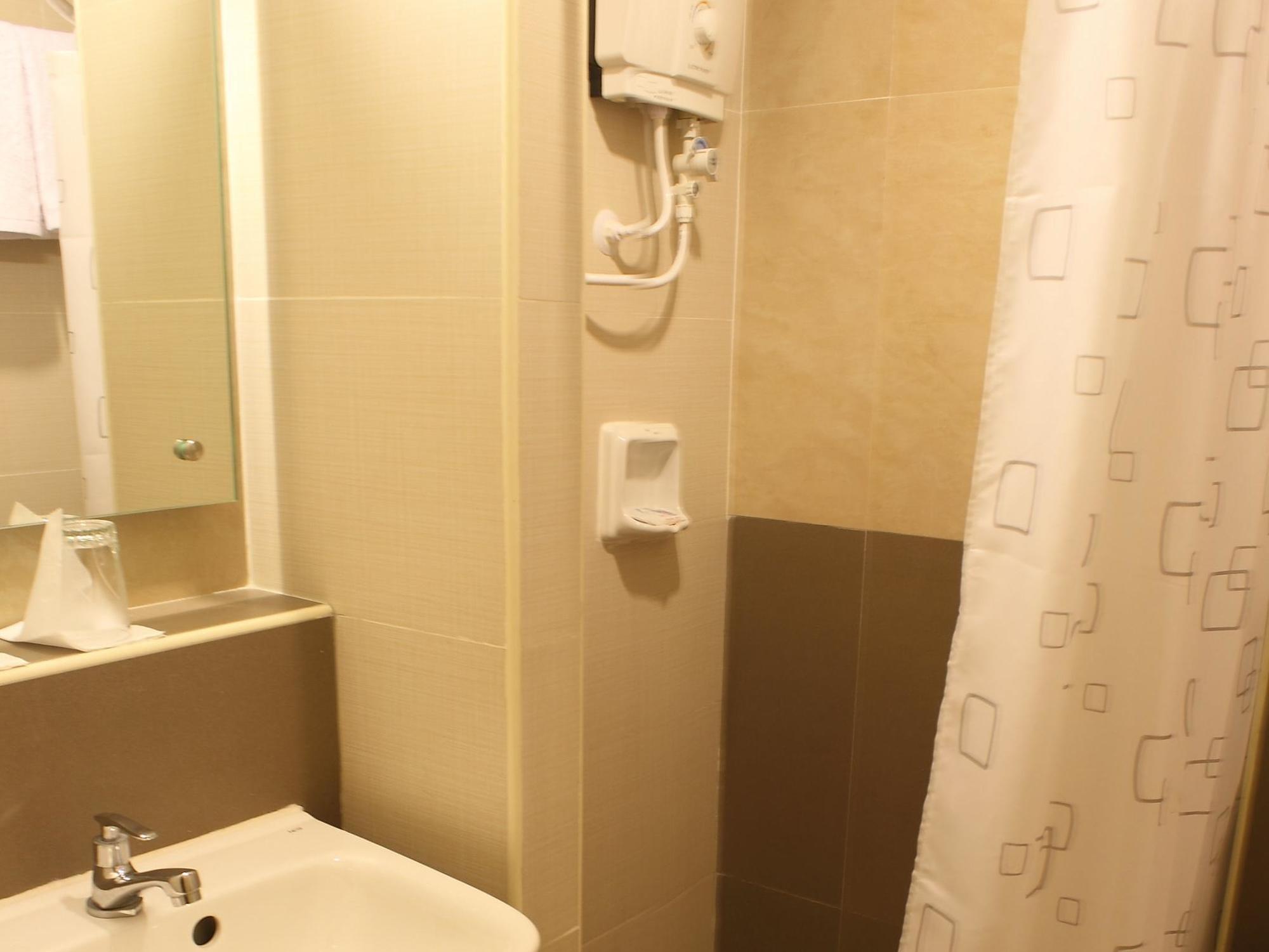 The Center Suites Cebu Εξωτερικό φωτογραφία