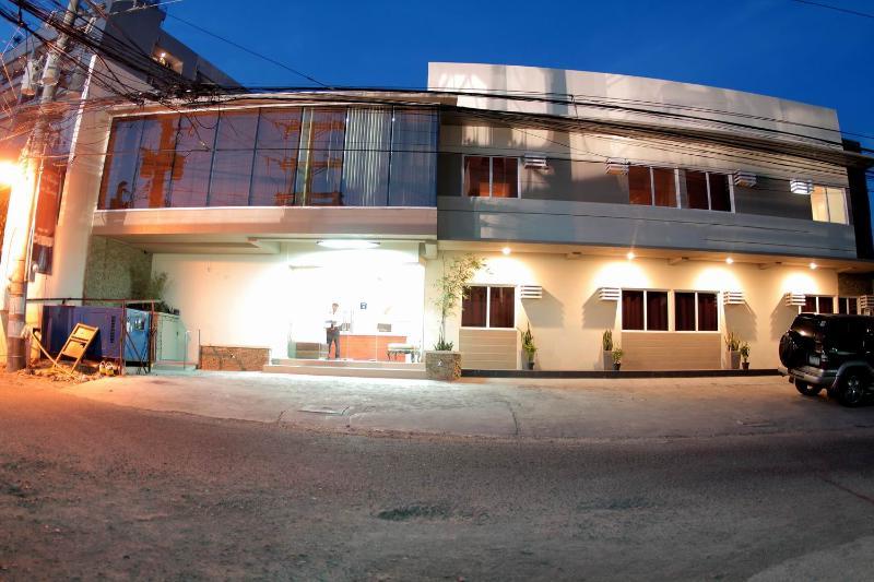 The Center Suites Cebu Εξωτερικό φωτογραφία