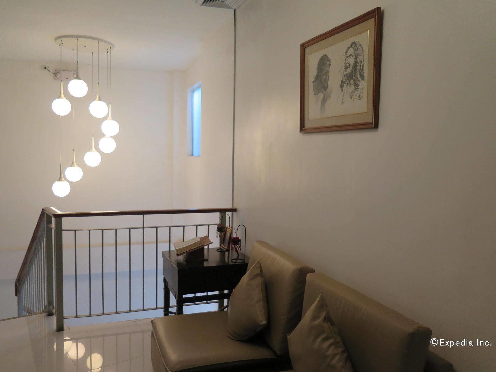 The Center Suites Cebu Εξωτερικό φωτογραφία