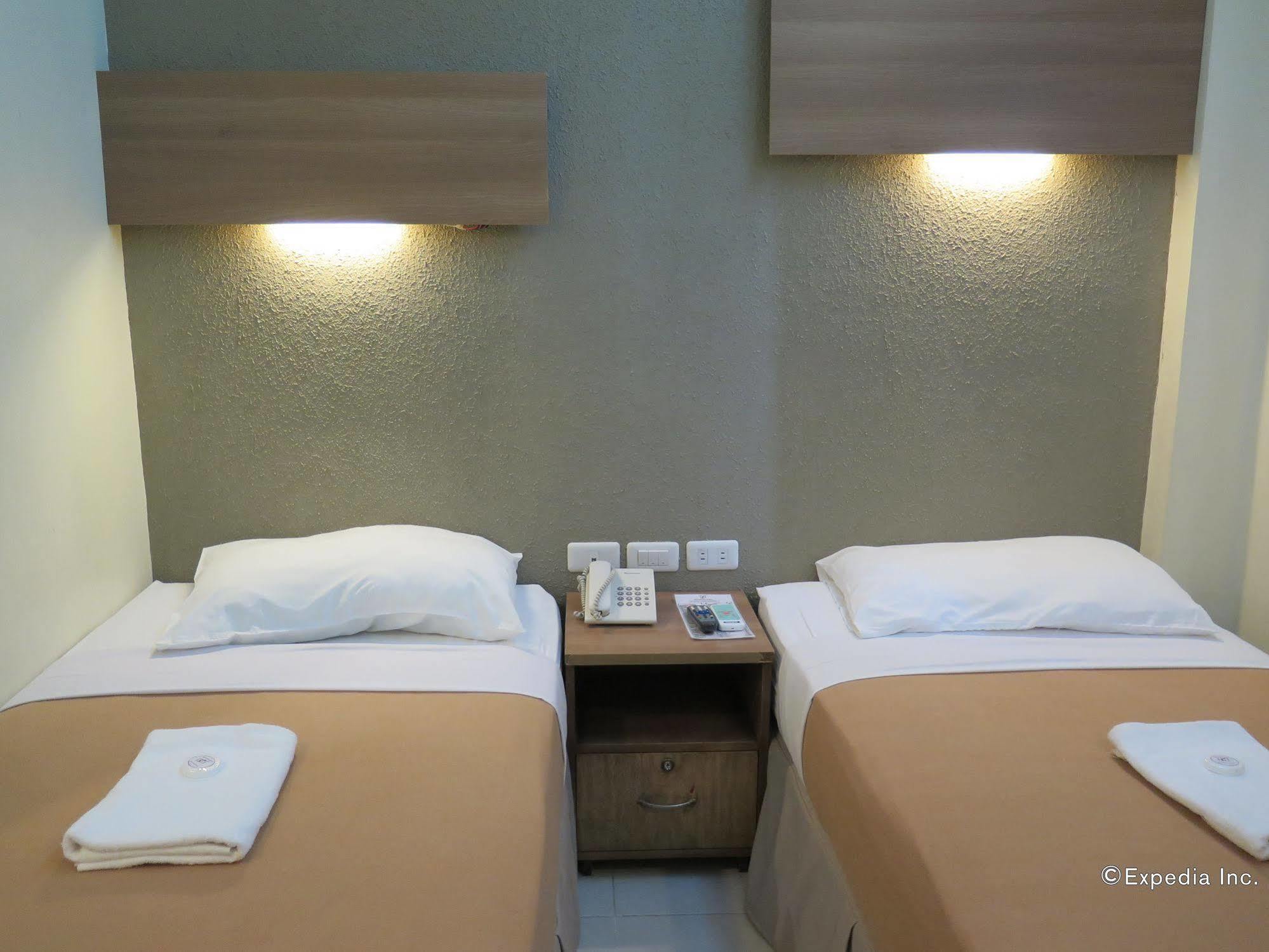 The Center Suites Cebu Εξωτερικό φωτογραφία