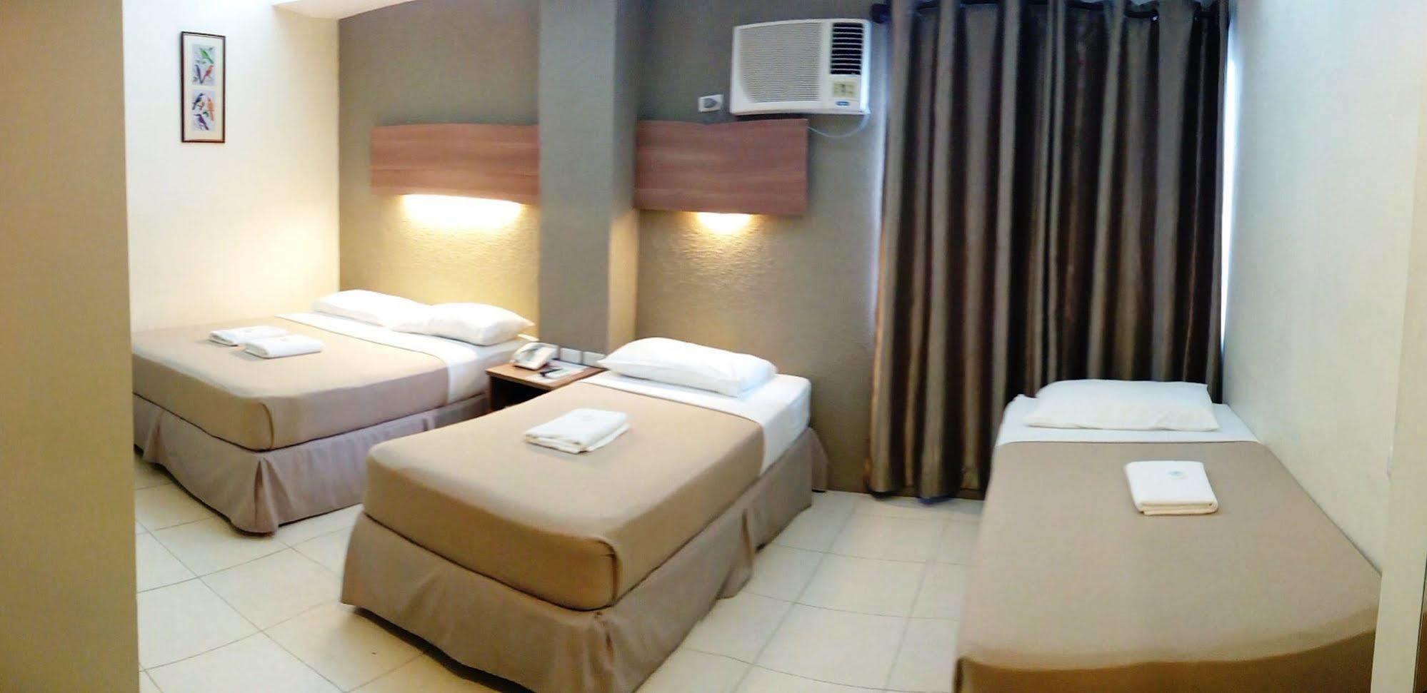The Center Suites Cebu Εξωτερικό φωτογραφία