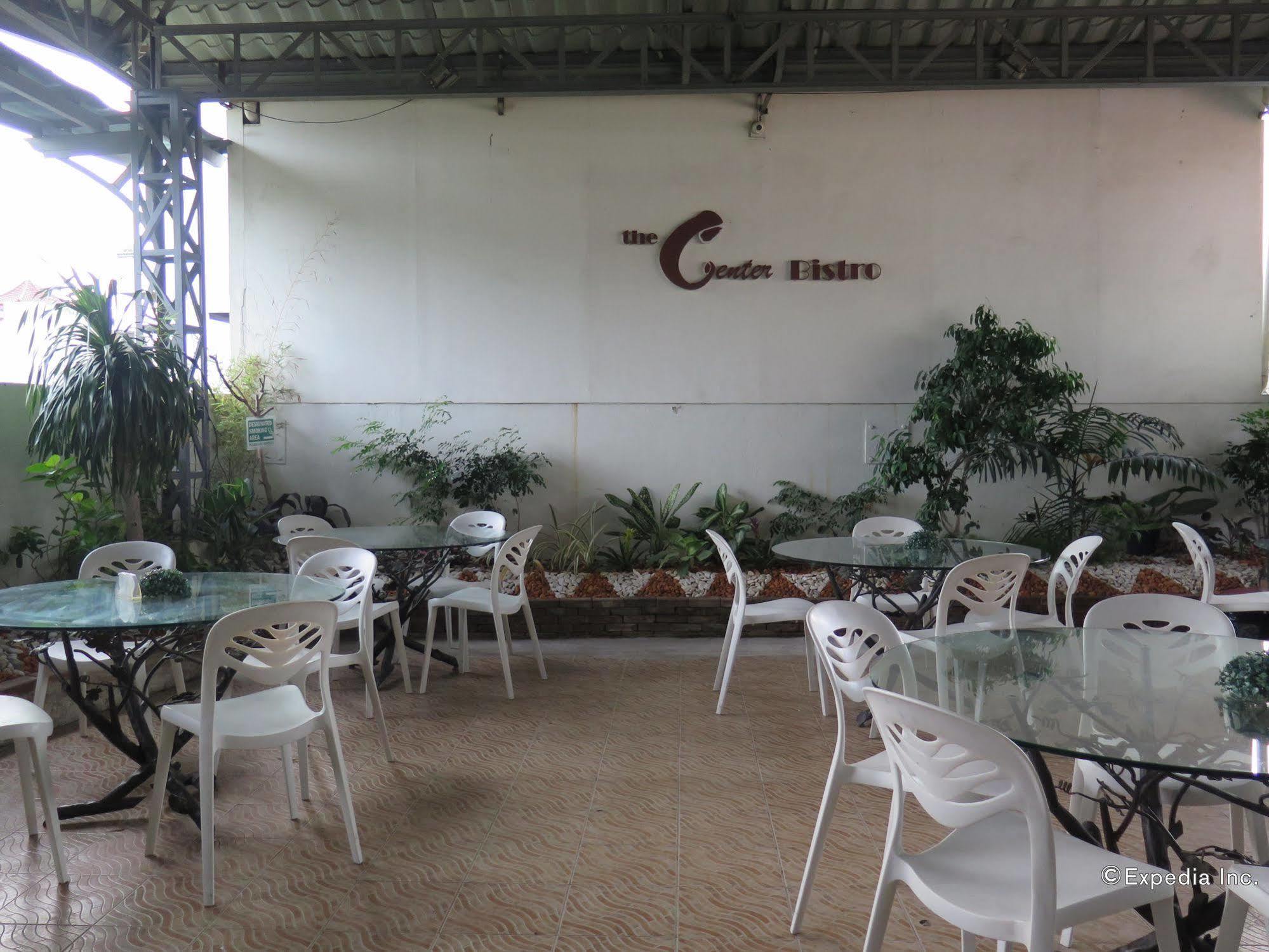 The Center Suites Cebu Εξωτερικό φωτογραφία