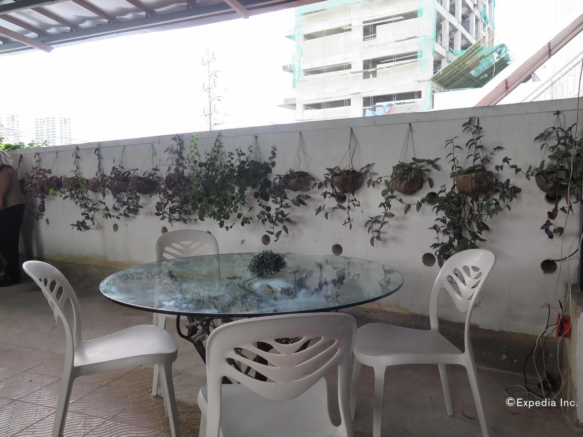 The Center Suites Cebu Εξωτερικό φωτογραφία