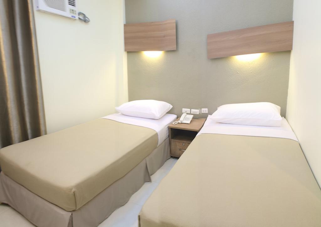 The Center Suites Cebu Εξωτερικό φωτογραφία