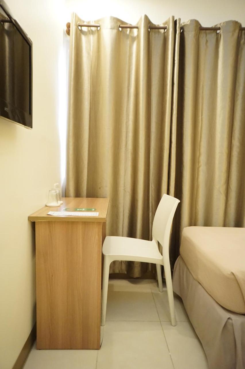 The Center Suites Cebu Εξωτερικό φωτογραφία
